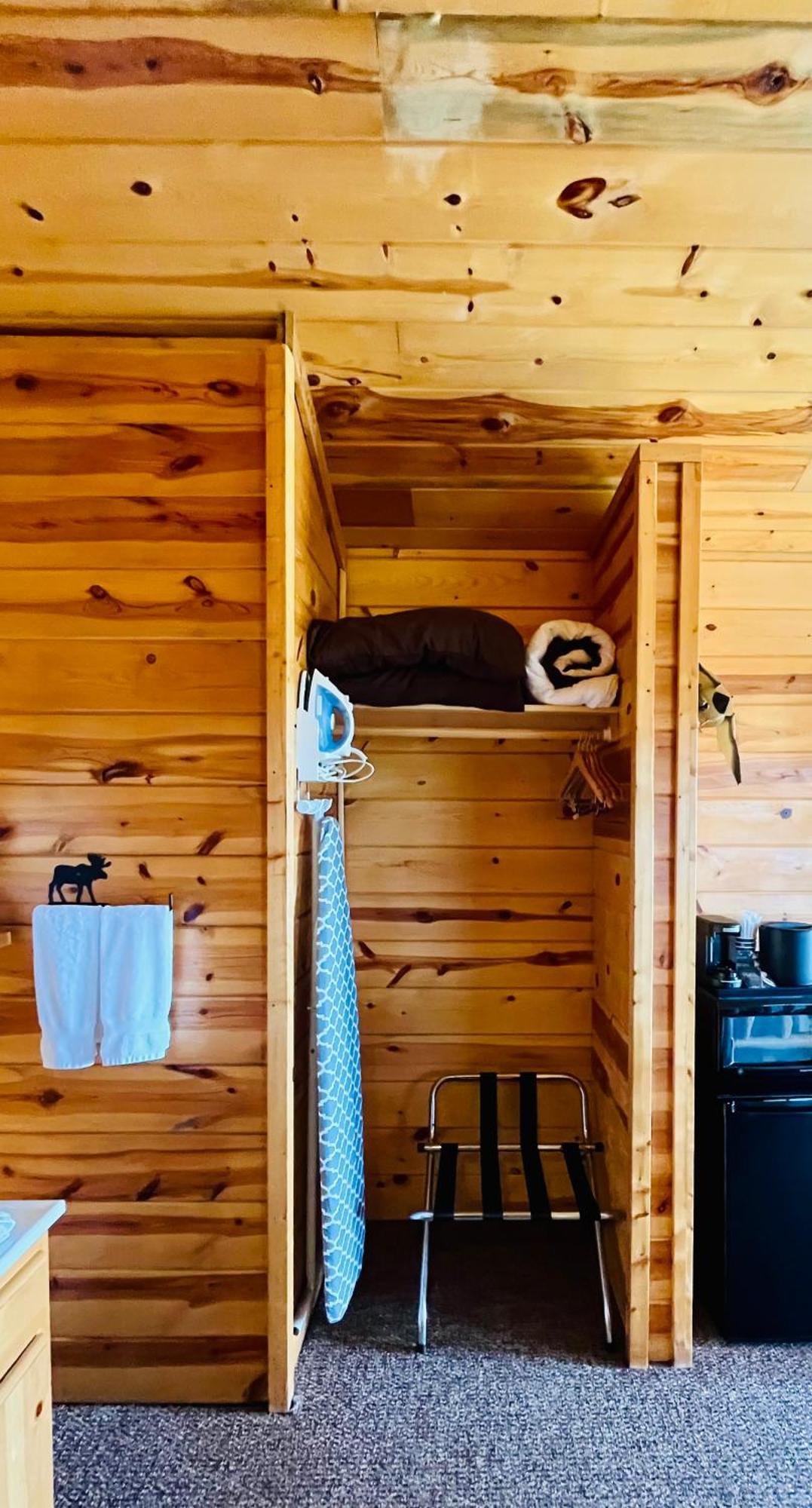 Badlands Frontier Cabins Wall Eksteriør bilde