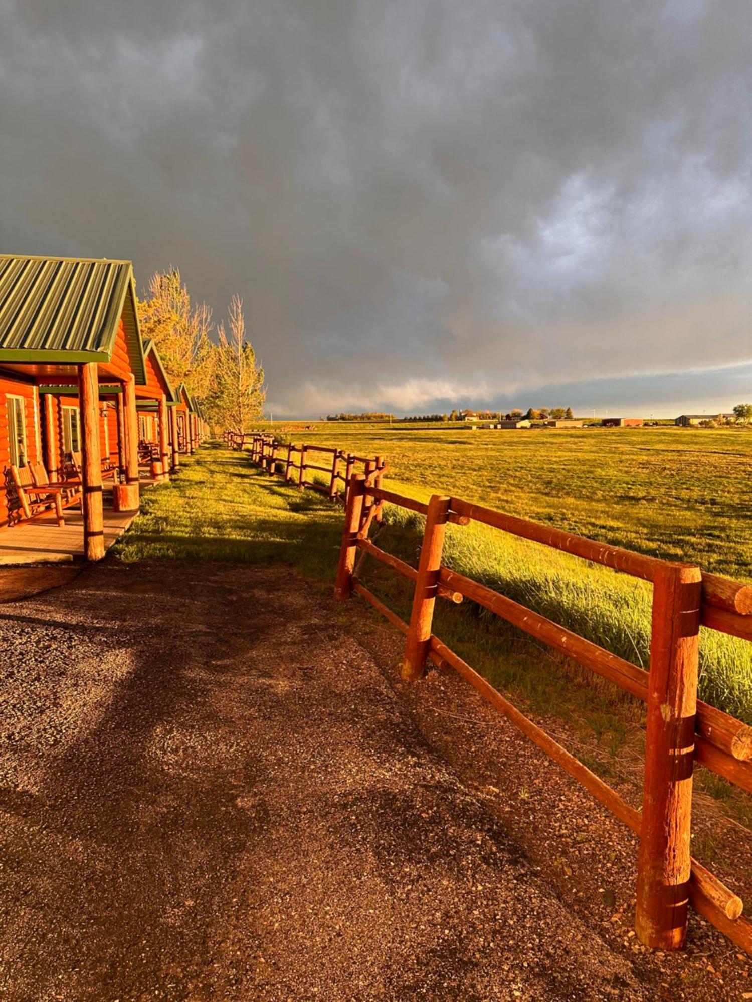 Badlands Frontier Cabins Wall Eksteriør bilde