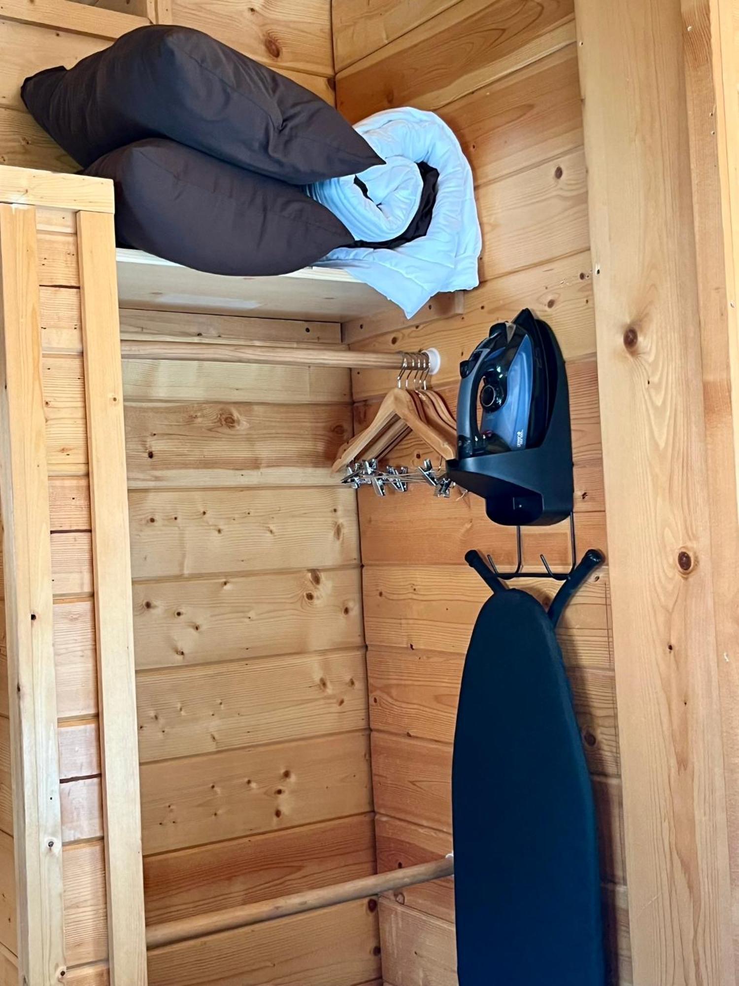 Badlands Frontier Cabins Wall Eksteriør bilde